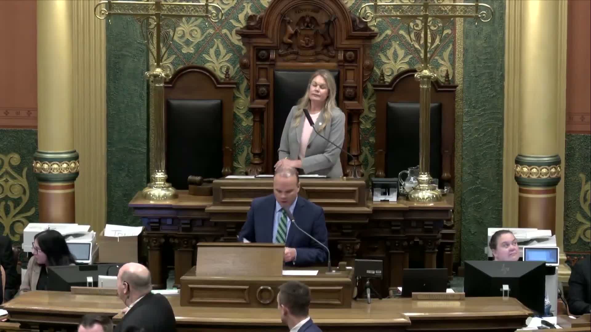 House rejects two amendments to financial-disclosure bill after debate over county coverage