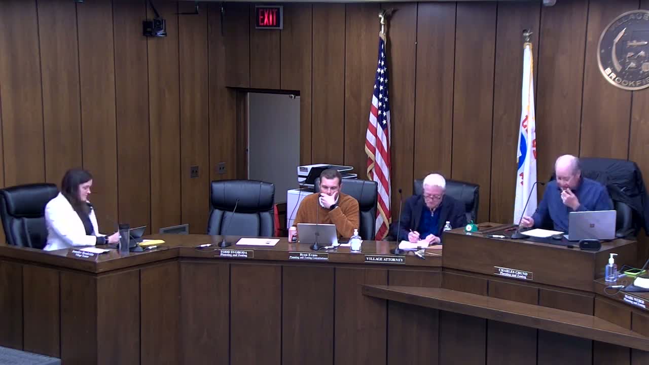 Zoning commission recommends allowing 6‑foot front‑yard fence for Brookfield corner lot