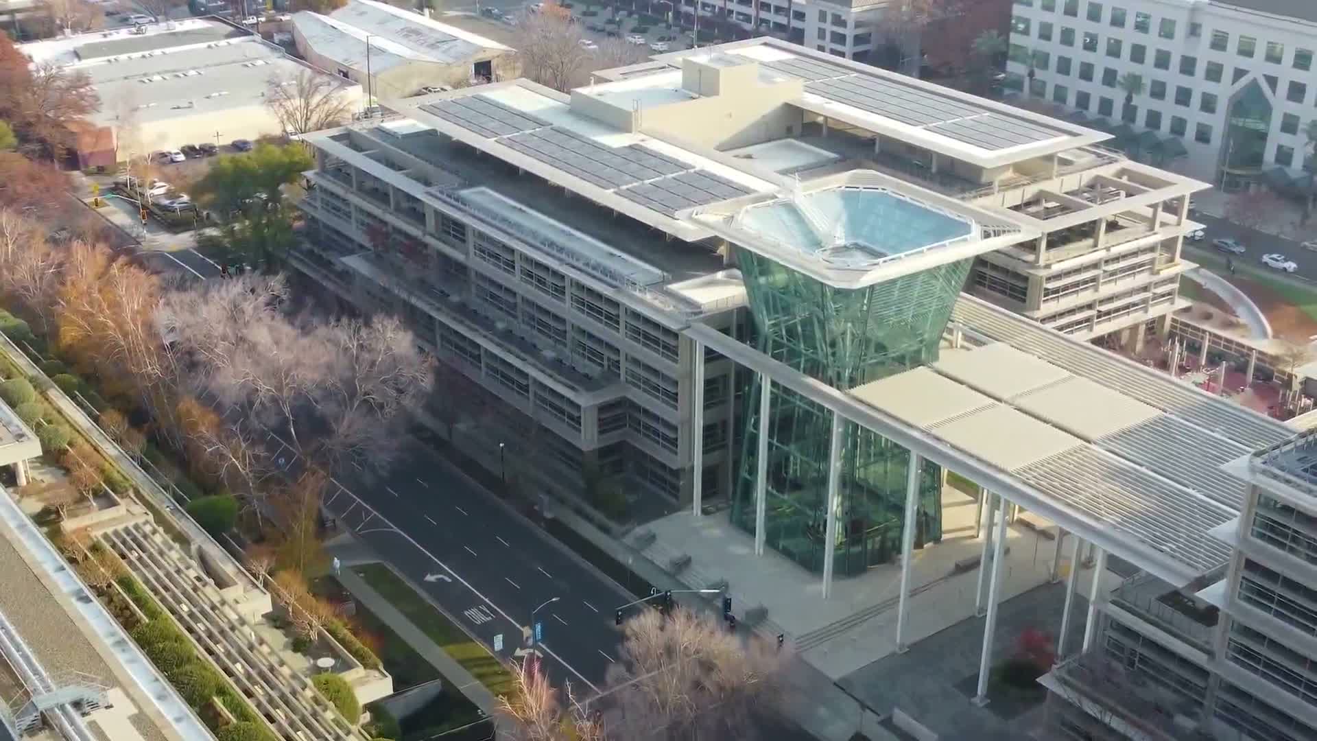 CalPERS shortens lunches, staggers shifts to better match member call patterns