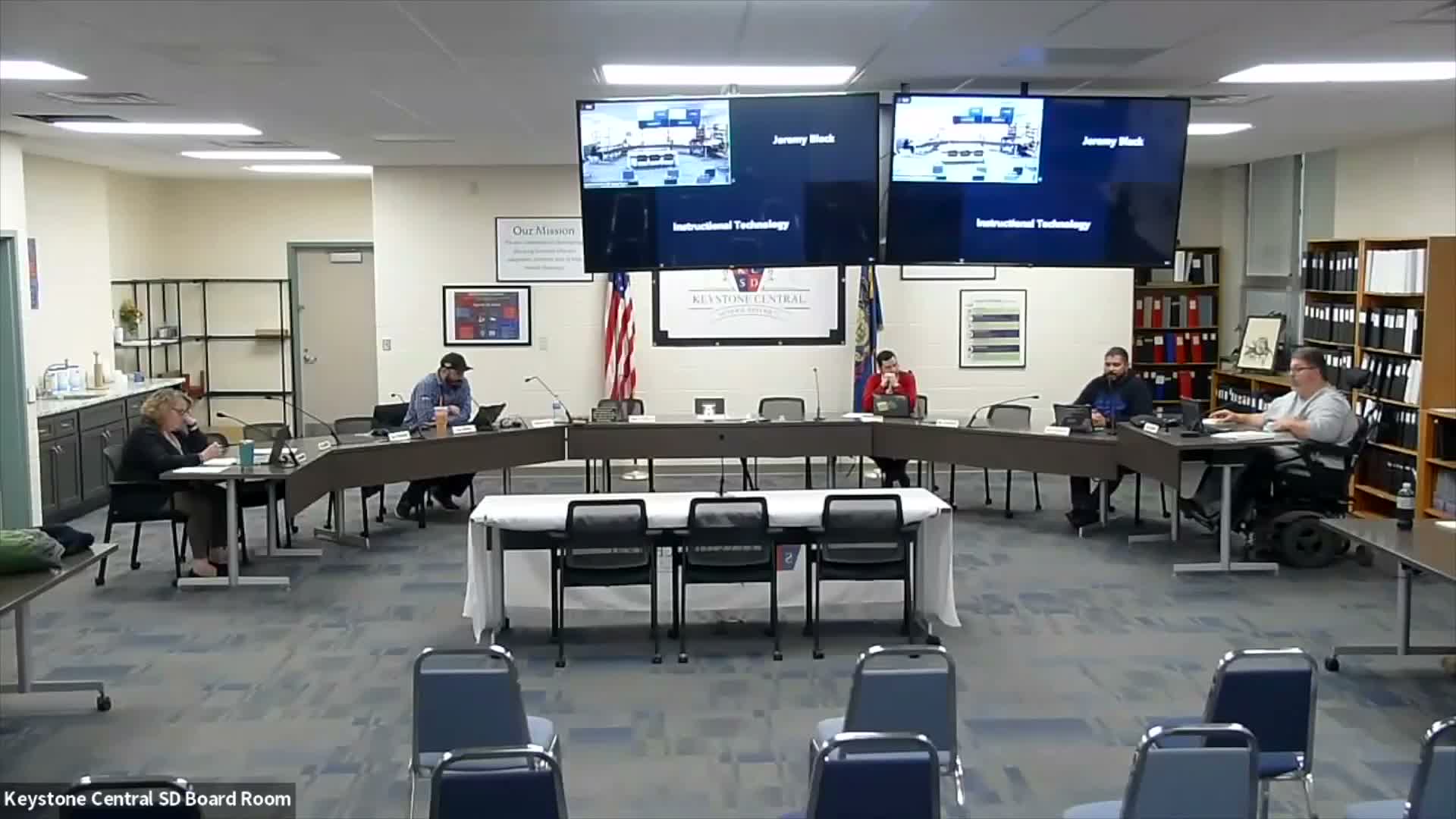 District defended April 27 student searches; parents questioned advertising and legal limits on randomness