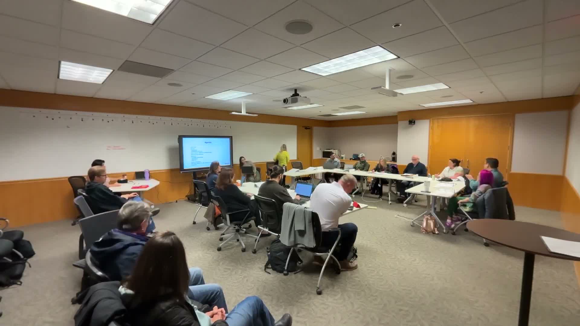 Santa Rosa City Schools advisory panel hears Brown Act rules, funding limits and schedules extra meeting
