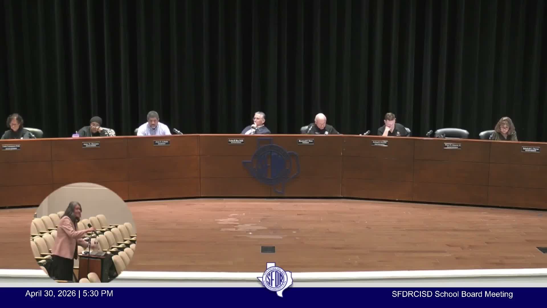 San Felipe‑del Rio CISD hears TASB pay study; board weighs 2–4% models and a multi‑year merit pay plan for principals