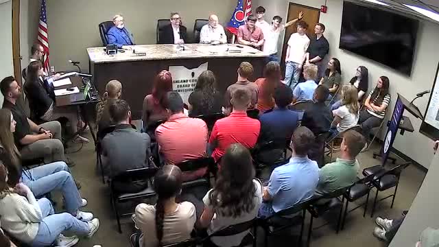 Job and Family Services director says contracting legal work cost-comparison justified $216,000 contract