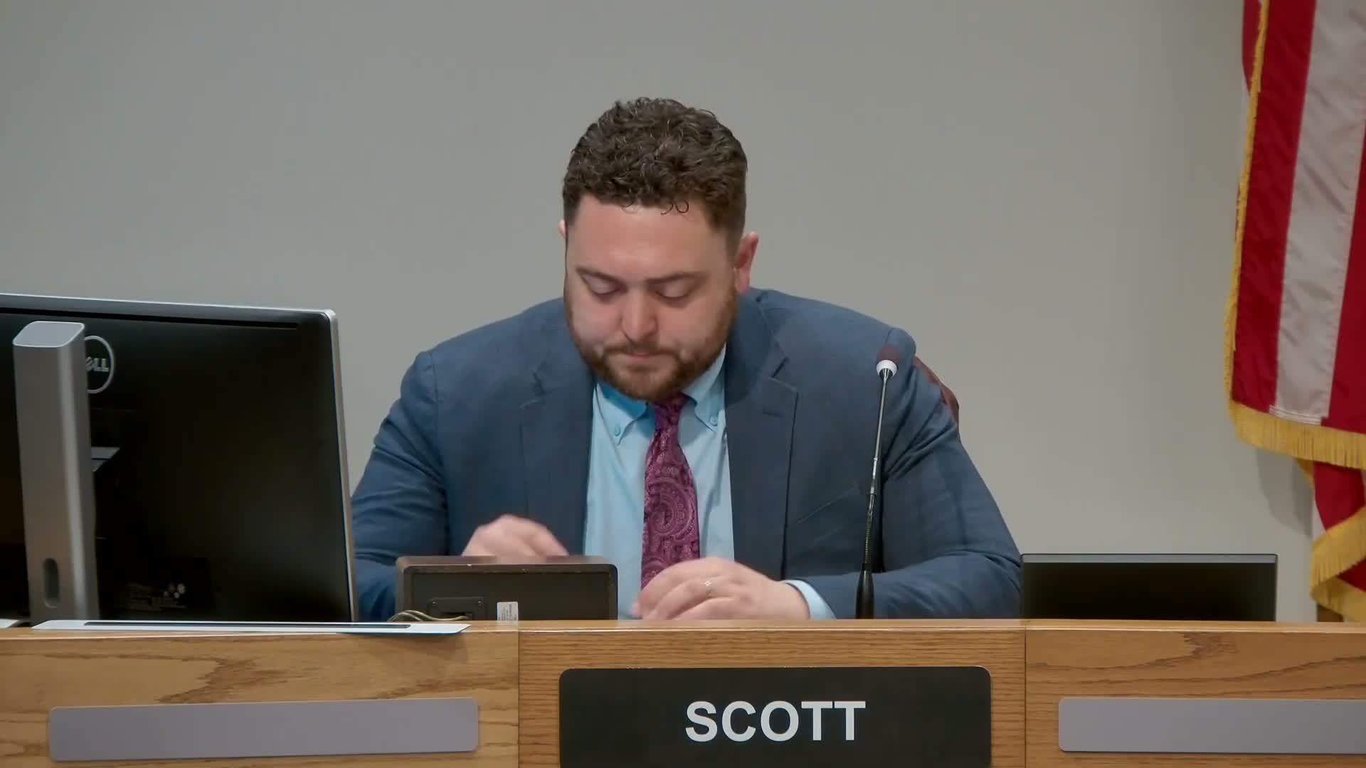 Council adopts amendment requiring mobile food vendors to restore sites