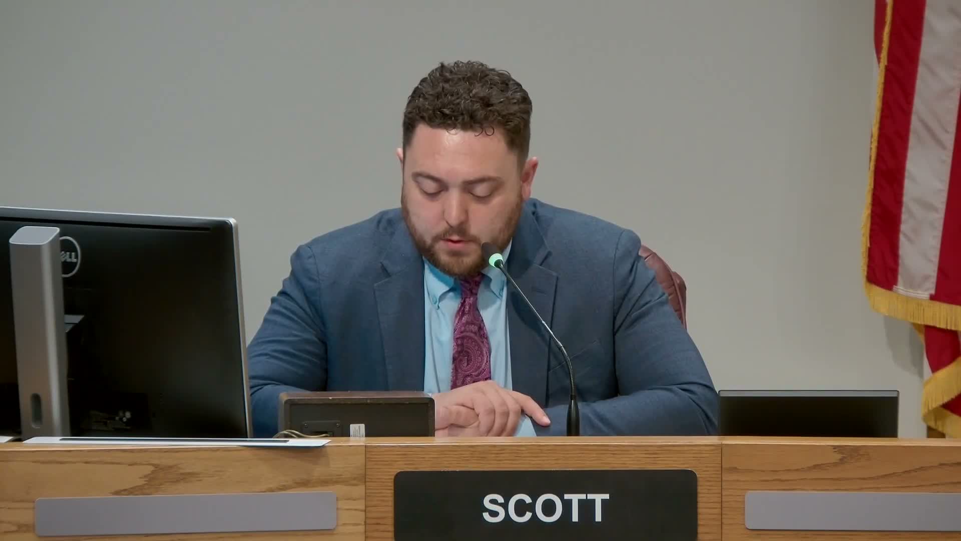 Staff briefs council on proposed map amendments to EIS; no action taken