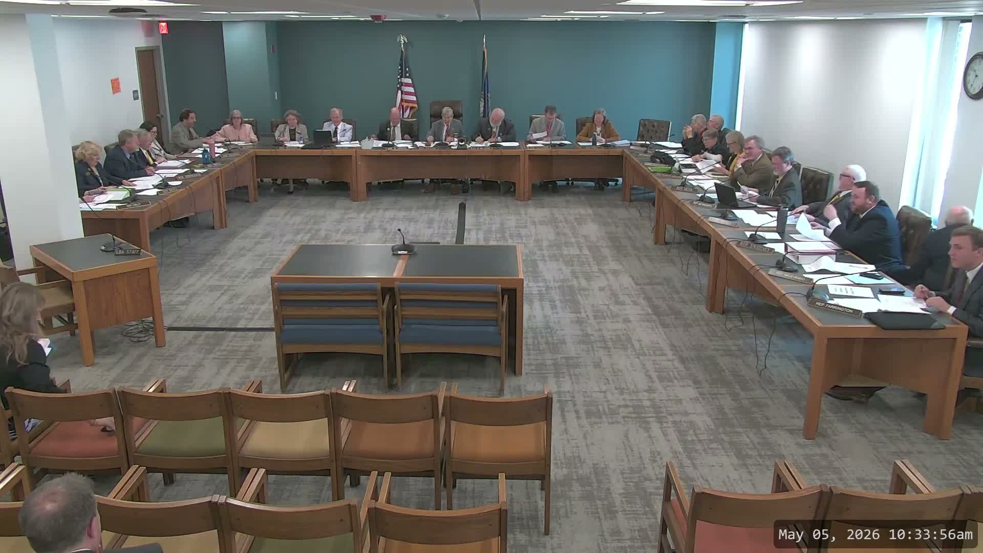 Committee advances bill to require insurers to cover prosthetics; motion passes in committee