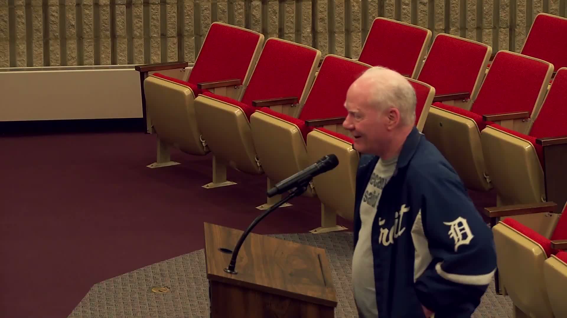 Residents urge Roseville to step up code enforcement and press school district over vacant land ahead of May vote