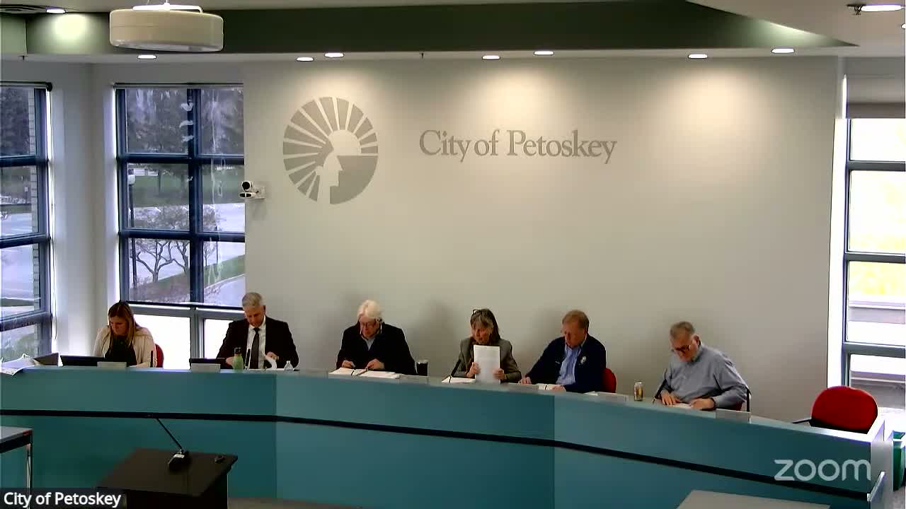 Petoskey council unanimously approves new outdoor‑lighting standards