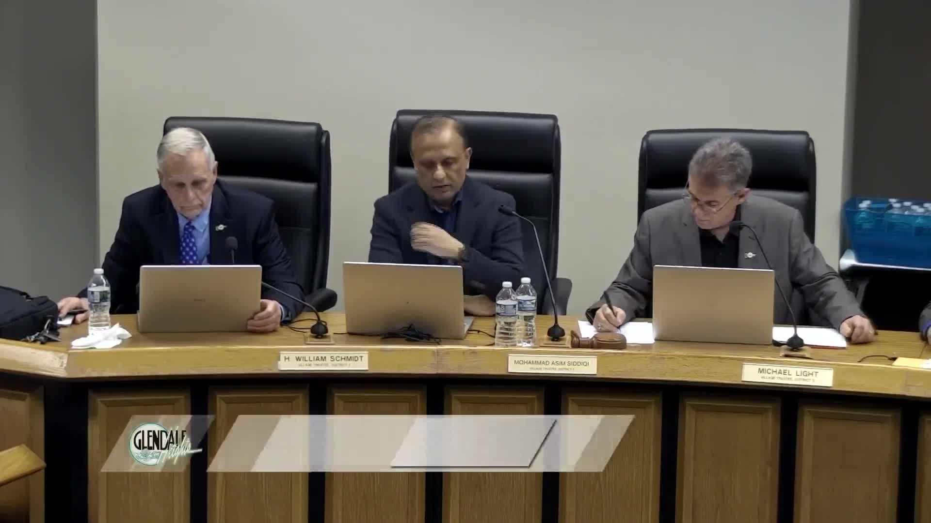 Residents press DuPage County, board over idling trucks and chemical runoff at nearby lot