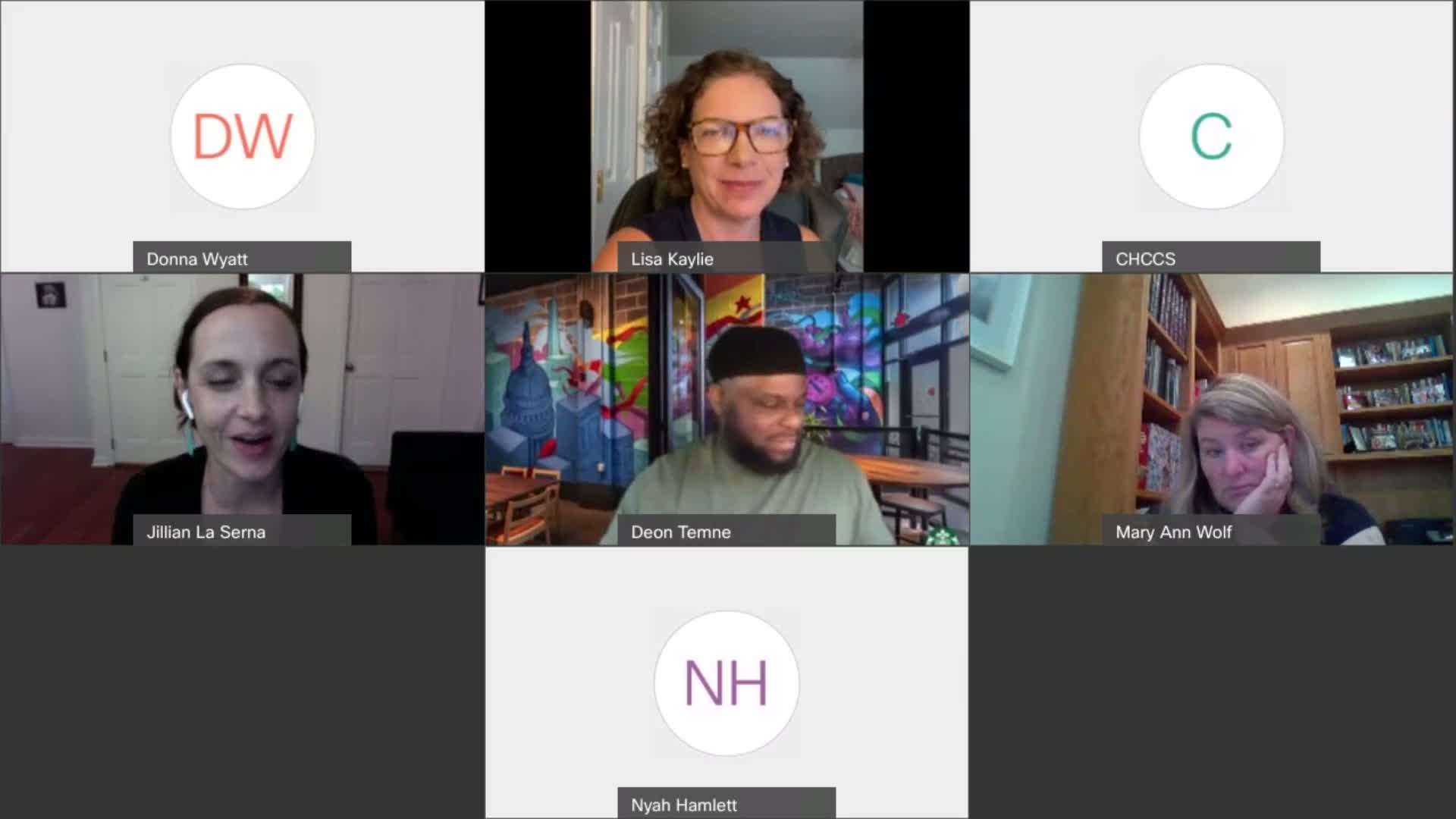Chapel Hill-Carrboro school board votes to move into closed session during brief virtual meeting