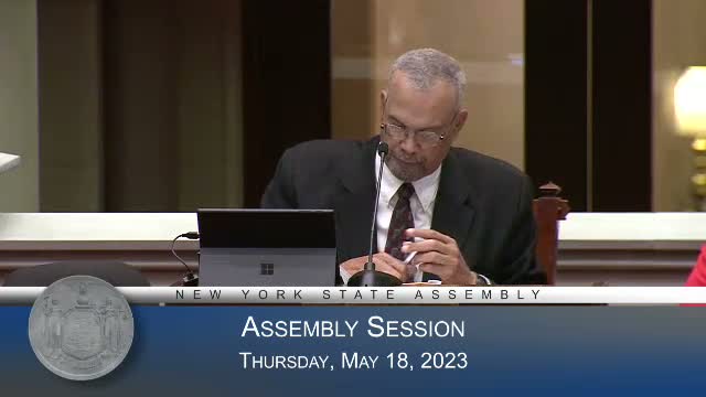 Assembly requires notice and consumer acknowledgment for ESCO material changes