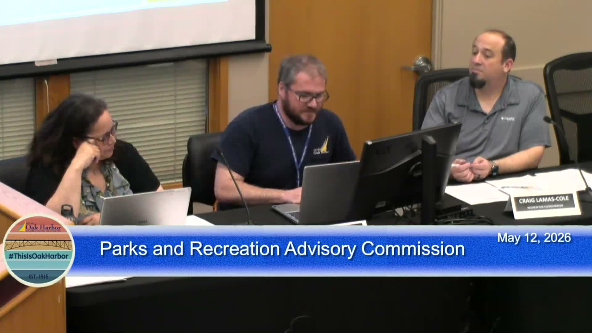 Commission backs recommendation to accept donated Trex bench for Holland Gardens
