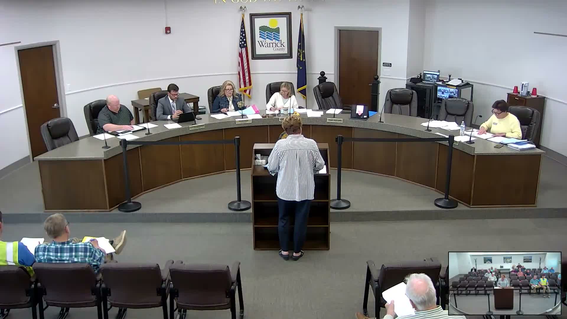 Commissioners approve lease‑purchase for new John Deere grader for highway department