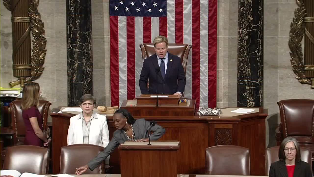 House records Speaker's appointment of Mike Herodopoulos as speaker pro tempore; Chaplain Kibben leads prayer