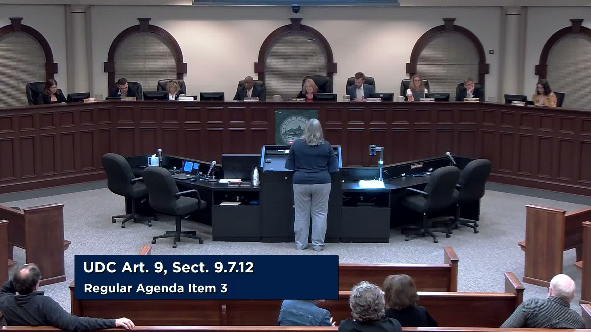 Roswell council advances multiple Unified Development Code changes on horses, warehouses and parking
