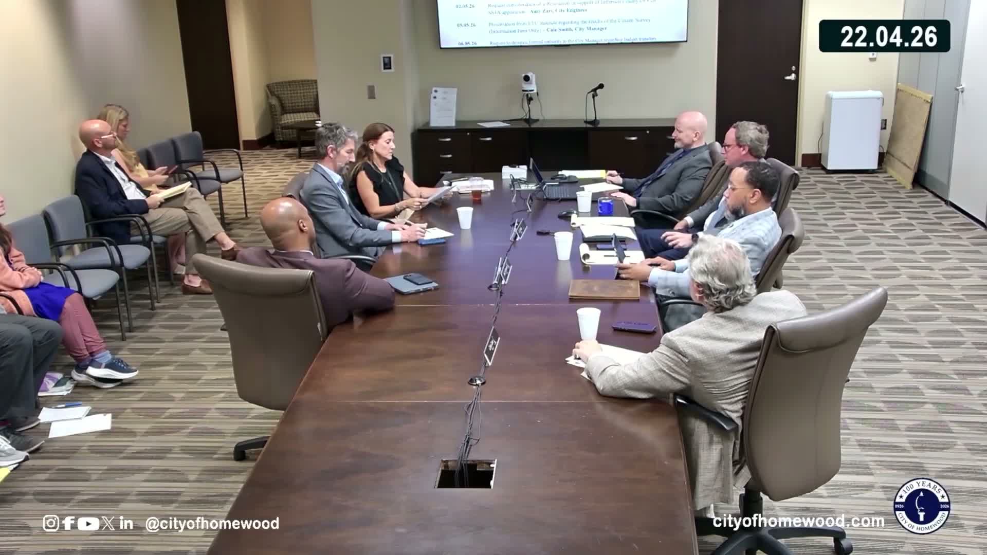 Council sets public hearing for proposed private fence on city-owned triangular parcel at 10 Pomona