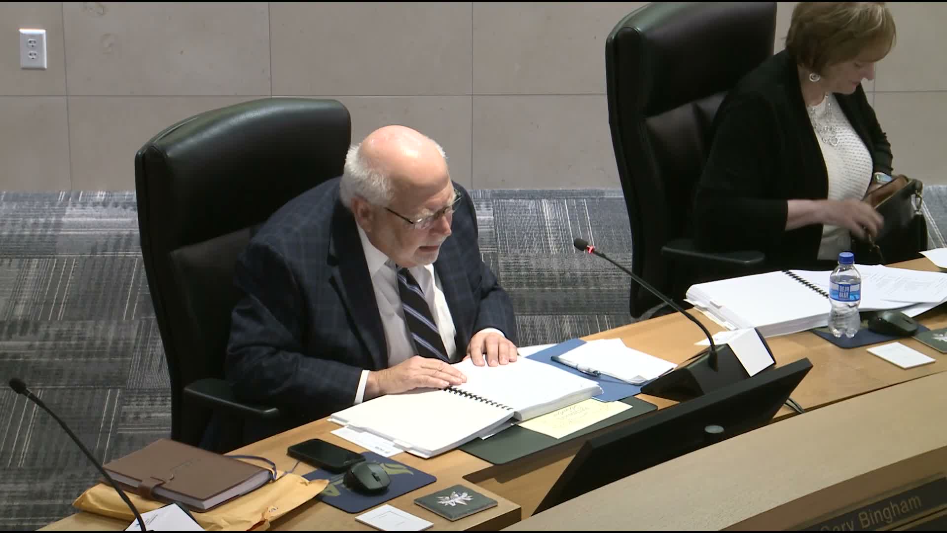 Mesquite ISD board names new pre‑K for longtime teacher Diane Nicks and approves Motley Lawrence Environmental Science Academy