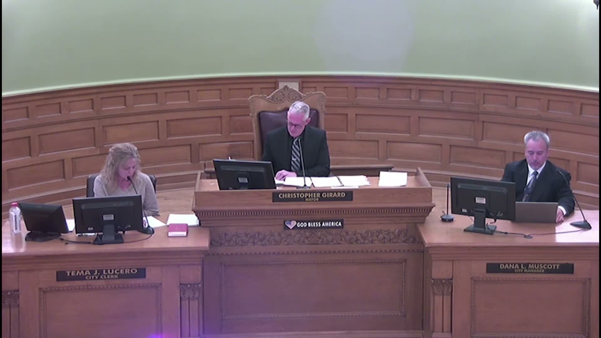 Commission approves five‑year Oak Ridge Cemetery maintenance contract with sole bidder McMillan
