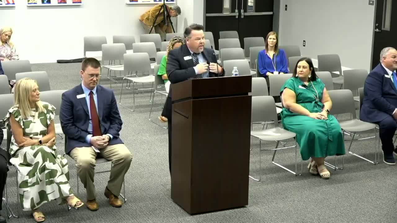 Oconee County Board backs tentative FY27 budget, approves contracts and field trips in unanimous vote
