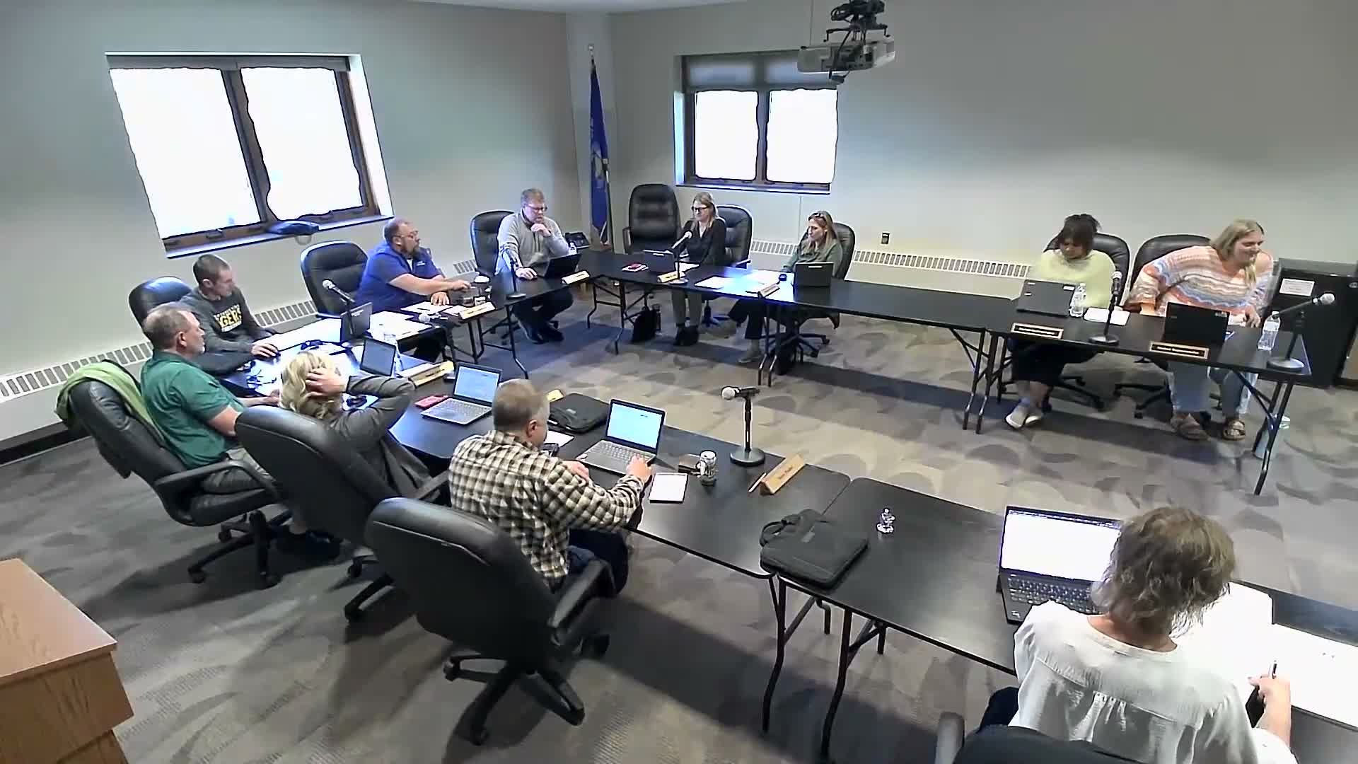 Board approves updated personal communication device policy to take effect next school year