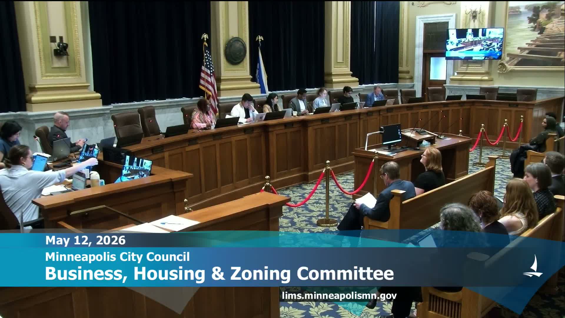 Committee approves consent agenda, liquor licenses and business expansions; votes at a glance