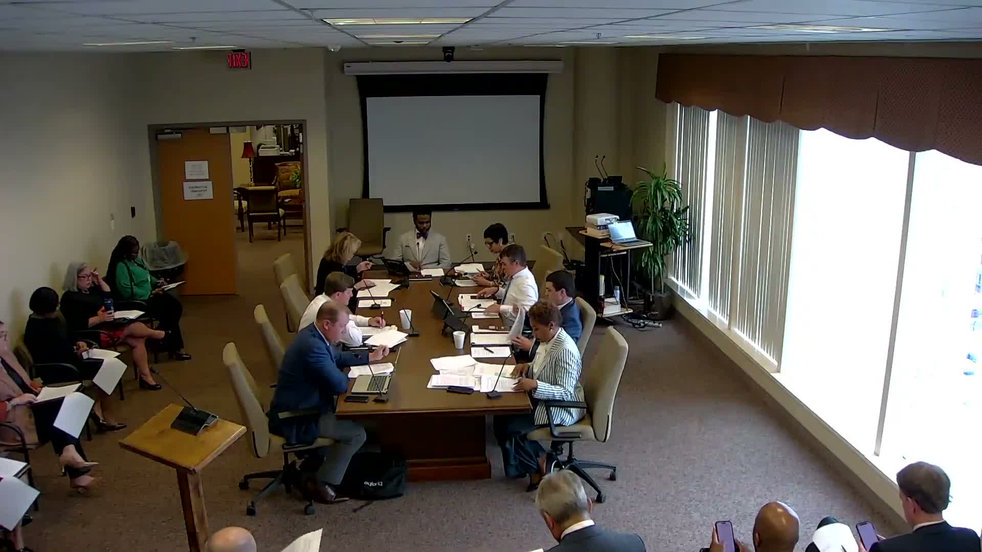 Mobile City Council approves $11 million resurfacing contract amid DBE questions