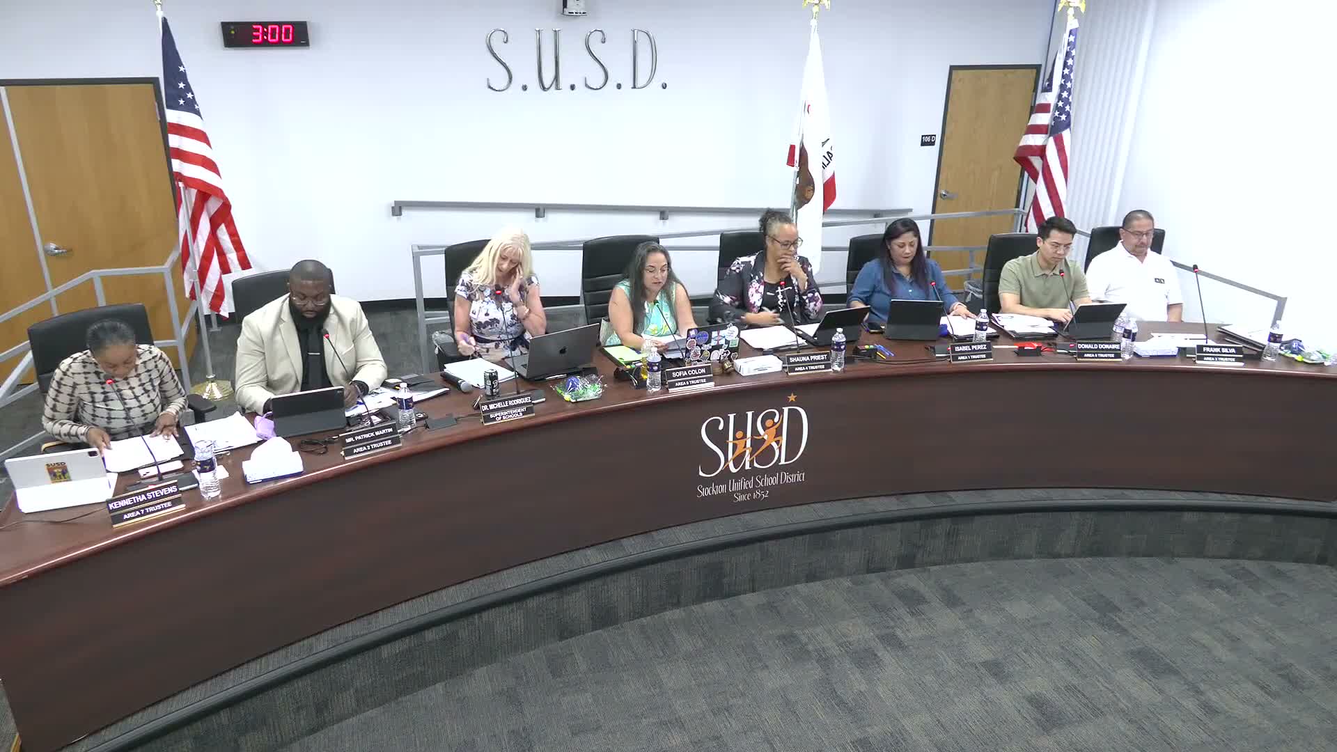 Public hearing: Nightingale Charter presents improvement plan as district flags chronic absenteeism