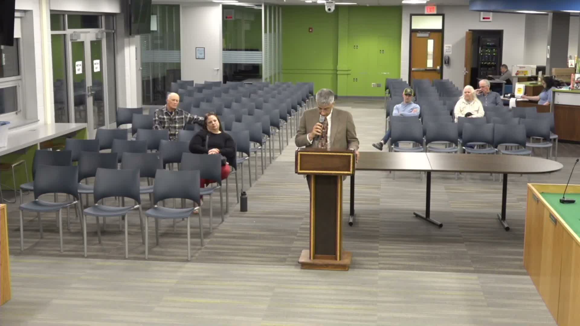Residents deliver 446‑signature petition after board withdraws second reading of Policy 7523