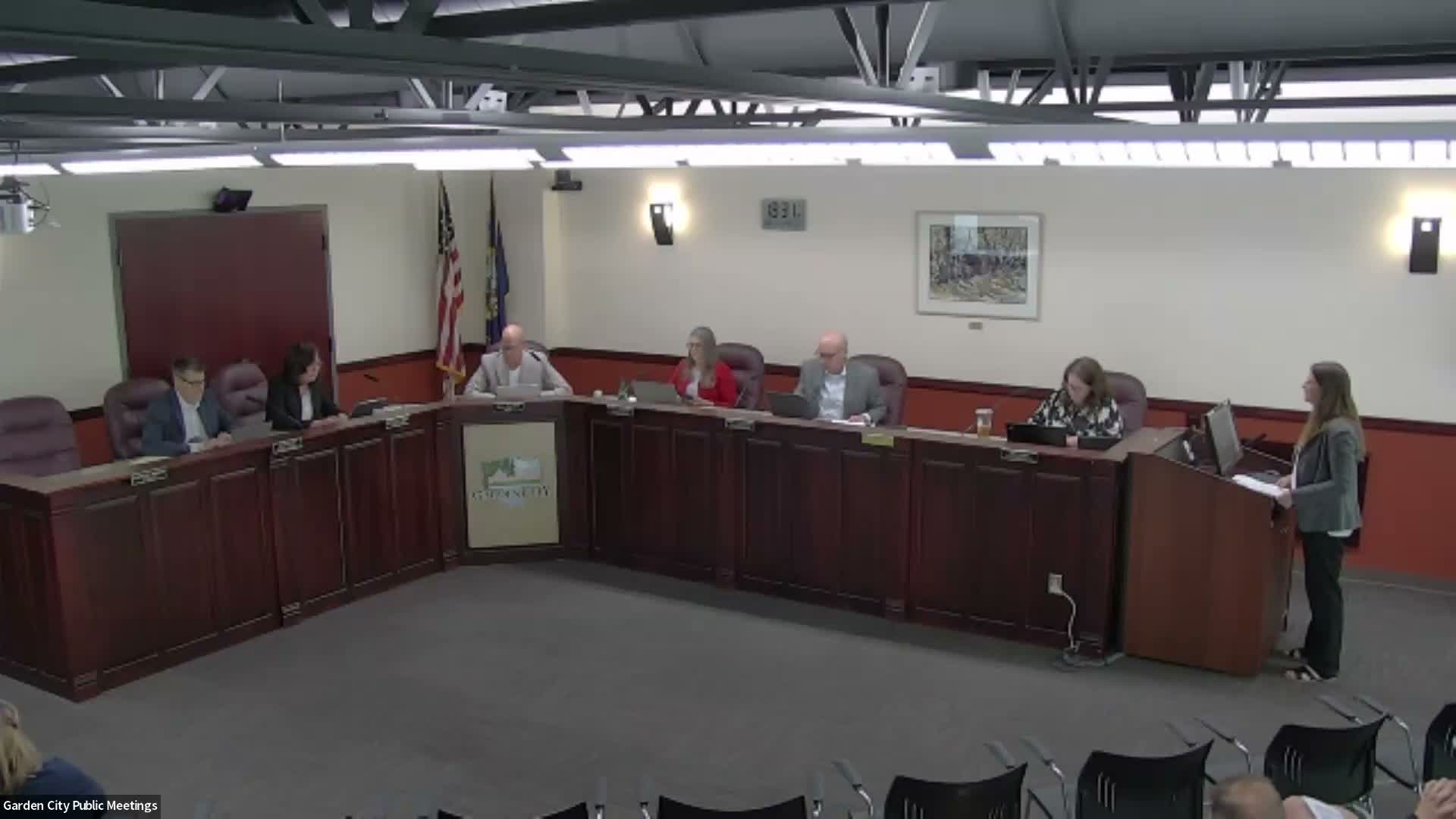 Garden City Council adopts land-use ordinance tightening post‑decision review and clarifying notice rules