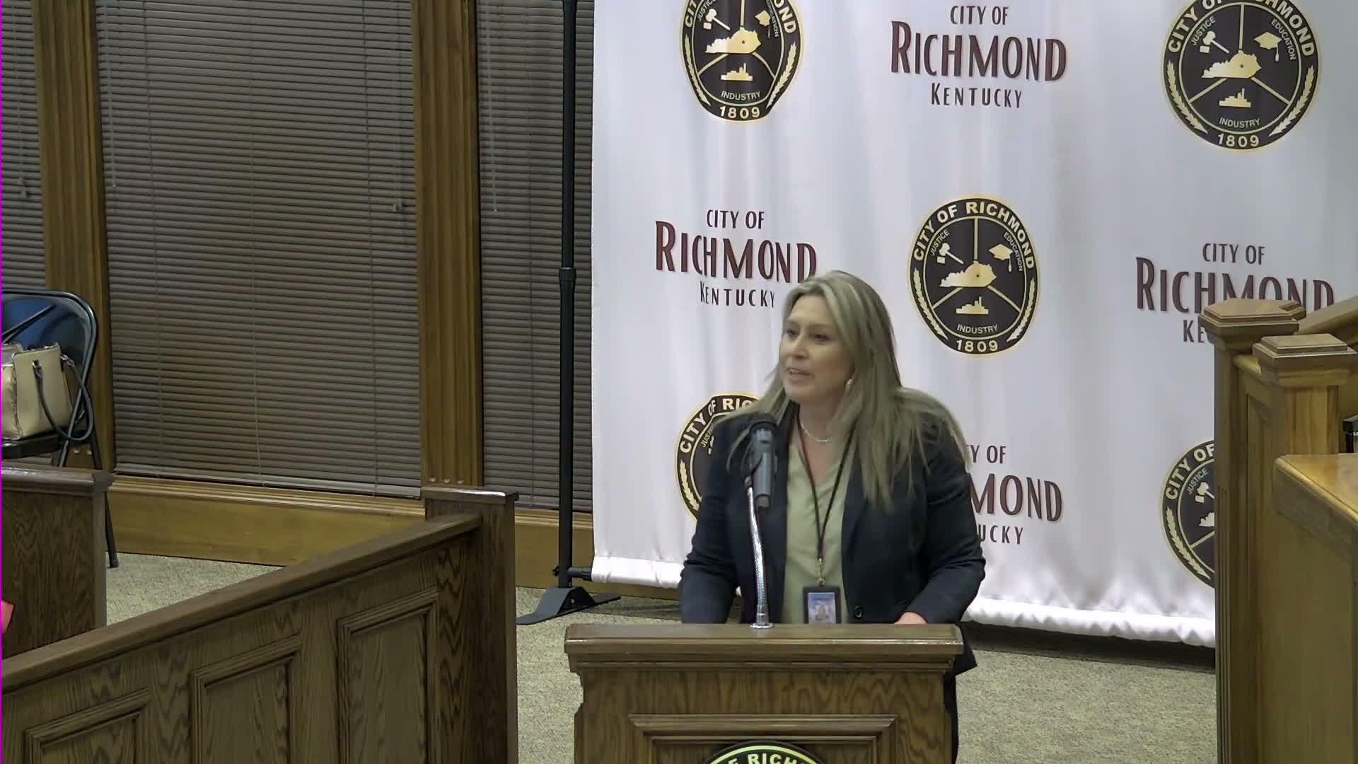 Richmond commission approves hires and change orders, celebrates new businesses and living-history turnout