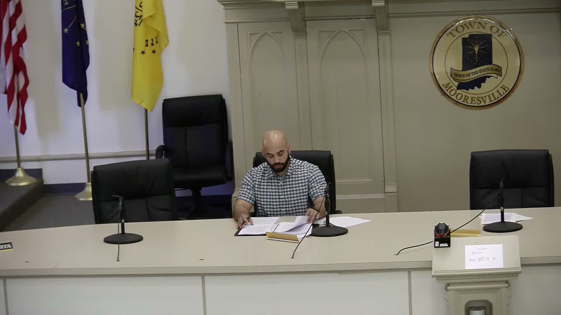 Applicant Johnny Gaten wins BZA approval to park up to 10 semis at 1 Fields Road