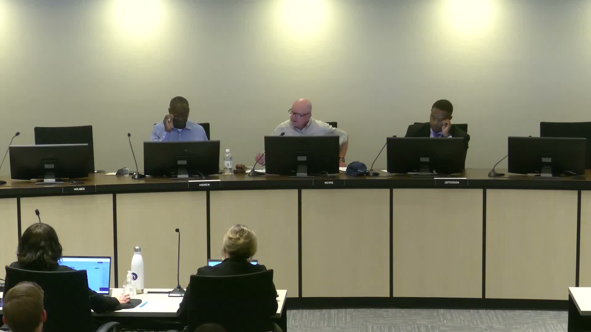 Council committee approves RouteWare contract to add cameras to every sanitation truck
