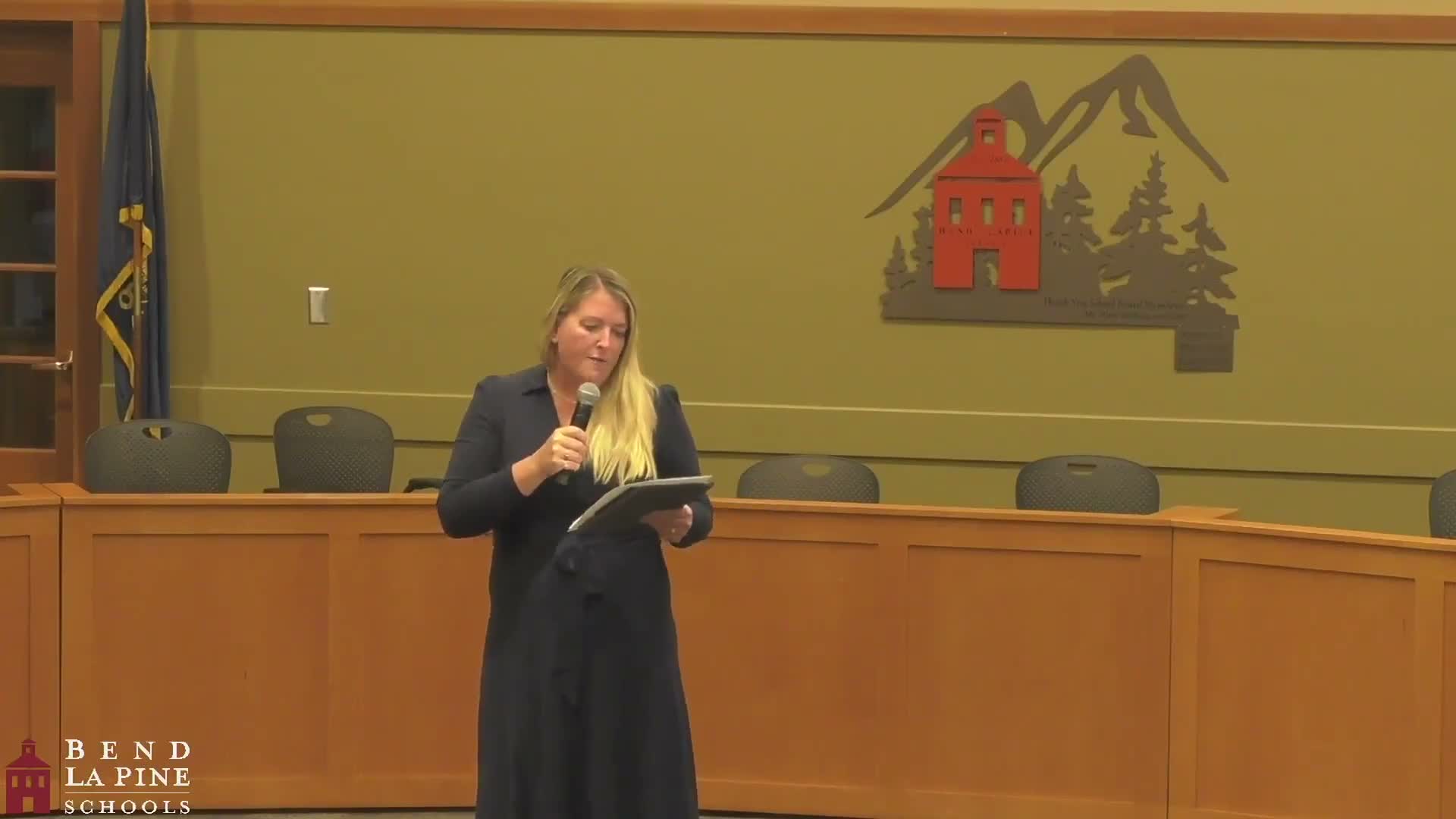 Bend‑LaPine board recap: budget committee approves draft budget; district plans YouTube limits and adopts fundraising policy