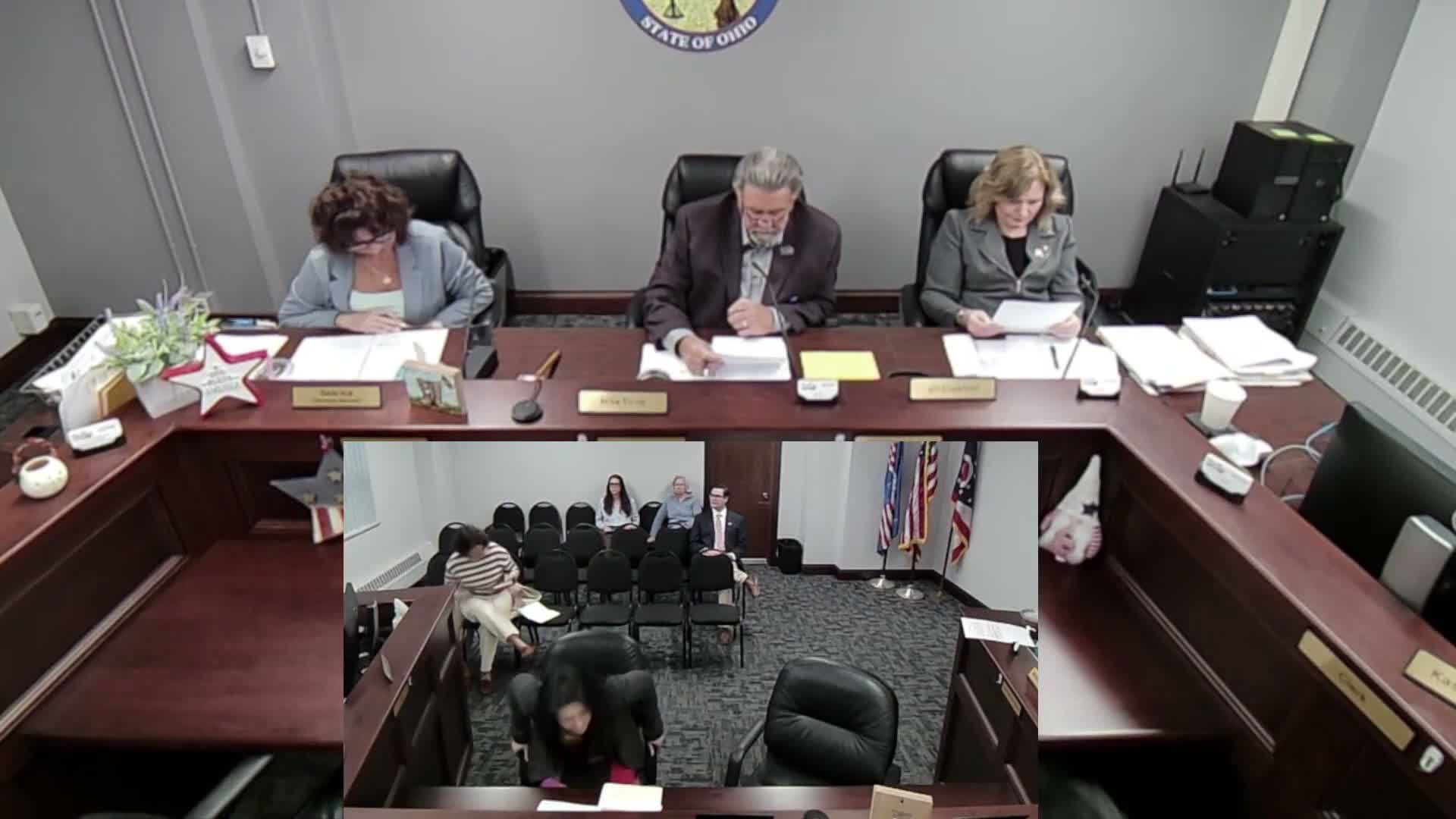 Commissioners adopt conservative 2027 revenue assumptions, agree to $60,000 interim for OSU Extension