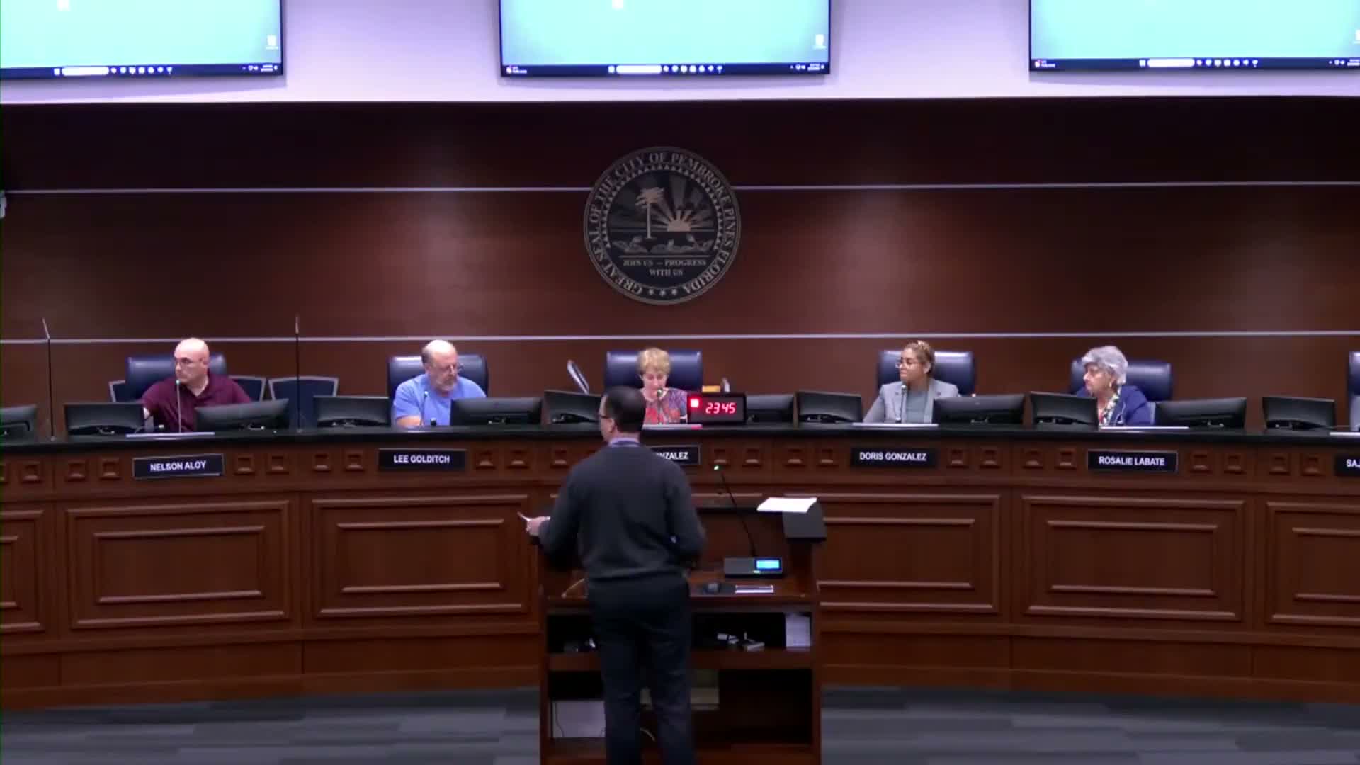 Board votes to add communications and public utilities to agricultural land-use allowed uses